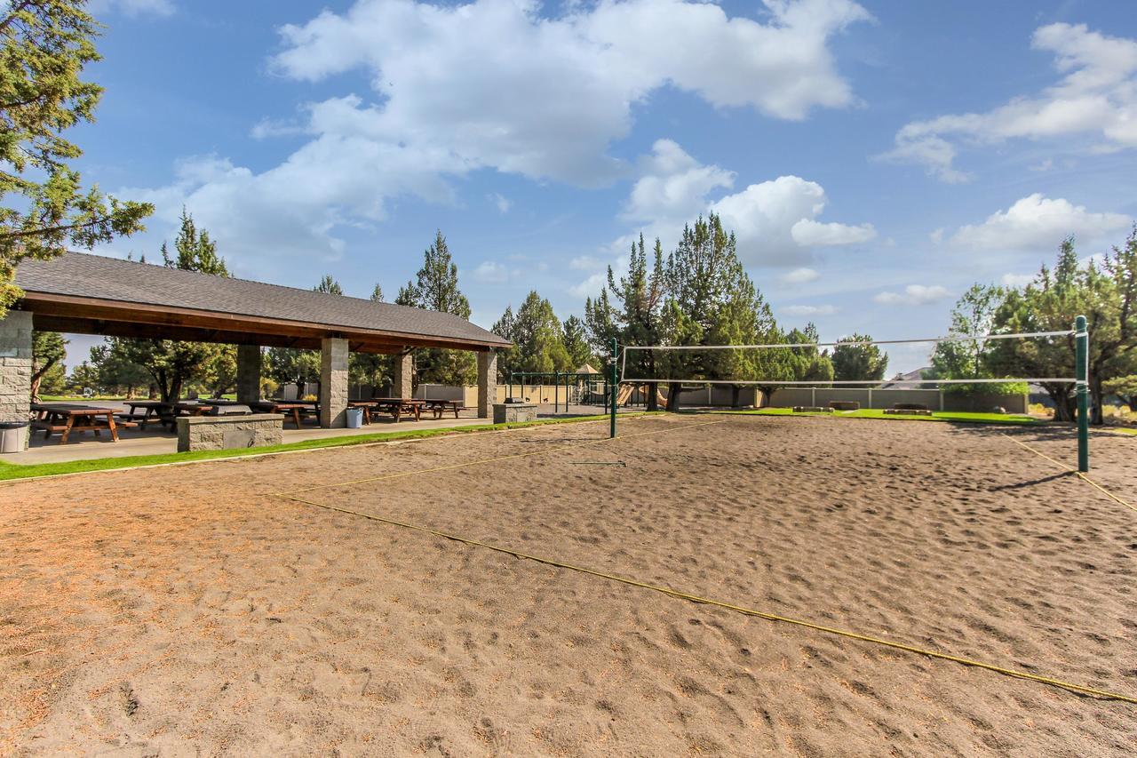 Ridge & Pine Villa Redmond Exterior photo