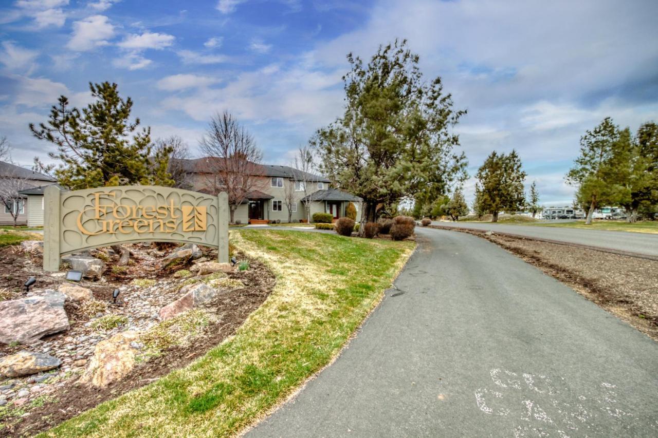 Ridge & Pine Villa Redmond Exterior photo